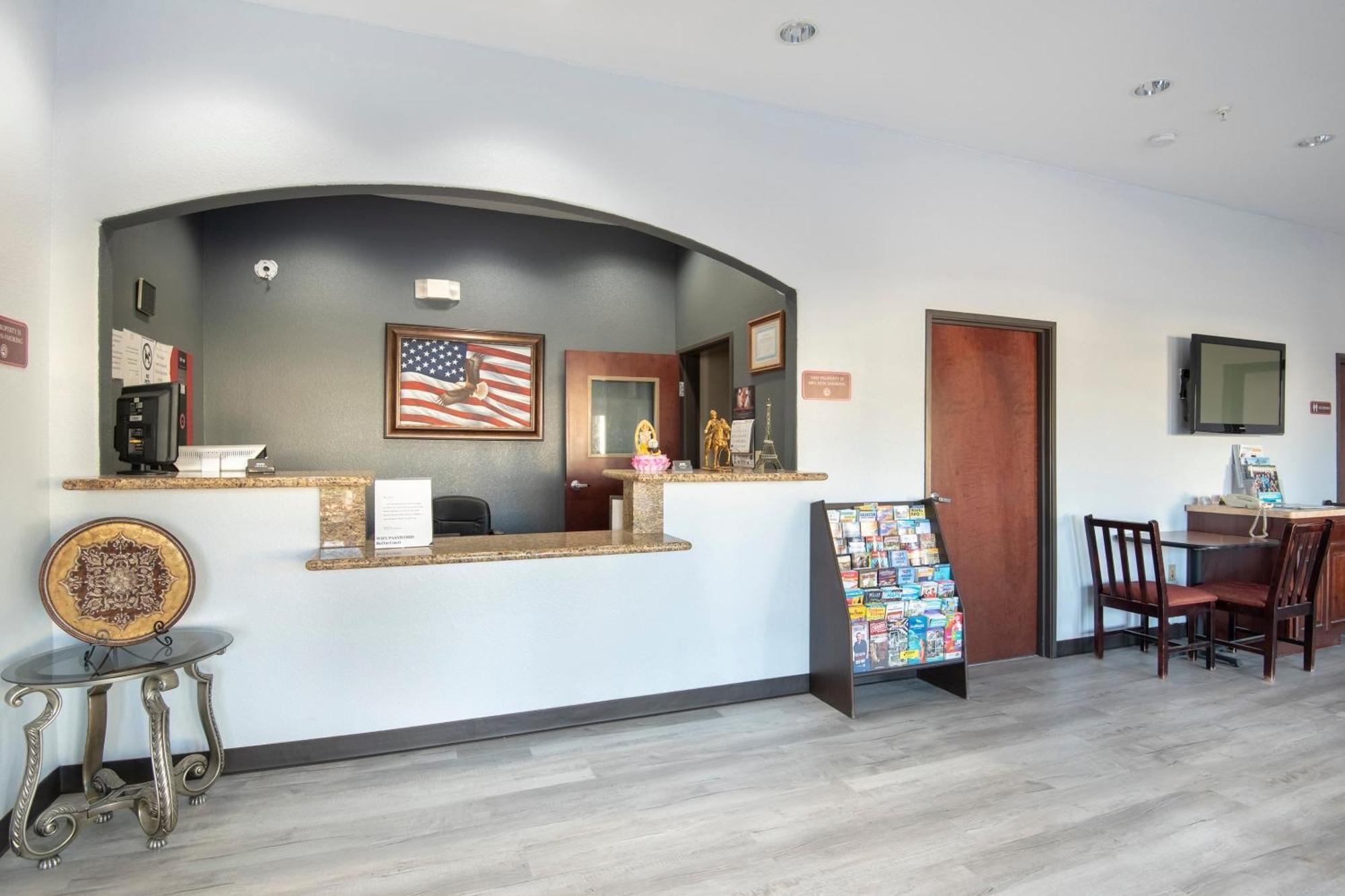 Oyo Townhouse Clute Lake Jackson エクステリア 写真